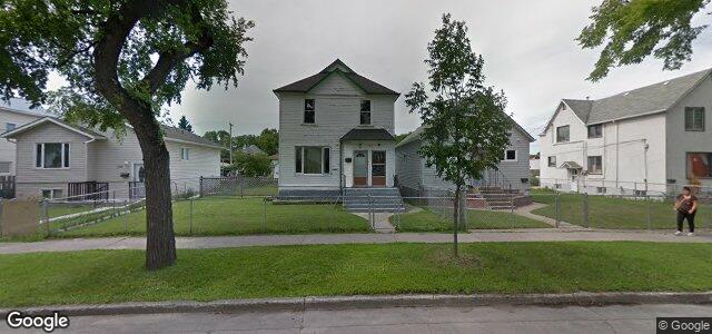Larawan ng 390 Flora Avenue sa Winnipeg, Manitoba