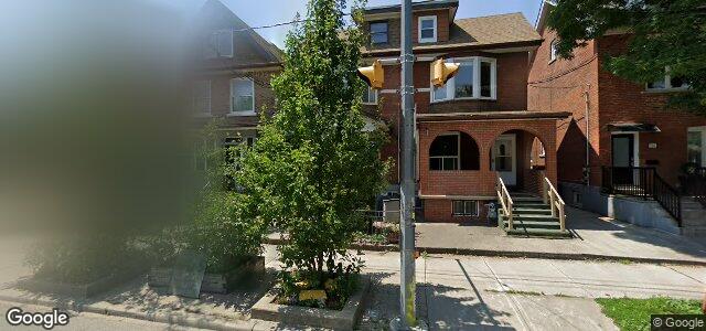 Larawan ng 110 Lansdowne Avenue sa Winnipeg, Manitoba