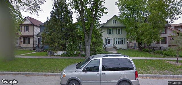 Larawan ng 111 Bannerman Avenue sa Winnipeg, Manitoba