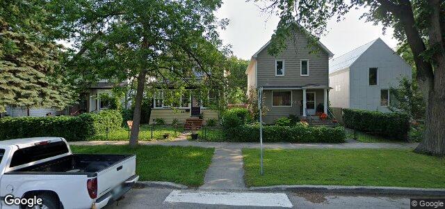 Larawan ng 111 Luxton Avenue sa Winnipeg, Manitoba