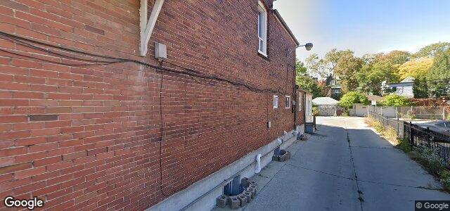 Larawan ng 130 Lansdowne Avenue sa Winnipeg, Manitoba