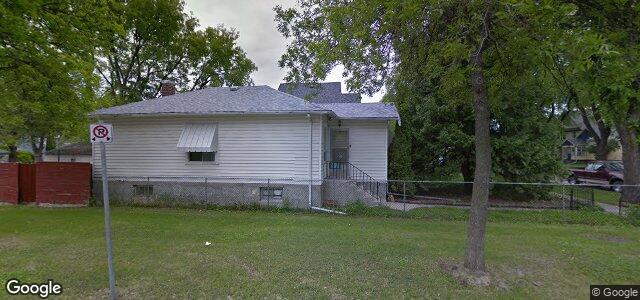 Larawan ng 131 Bannerman Avenue sa Winnipeg, Manitoba