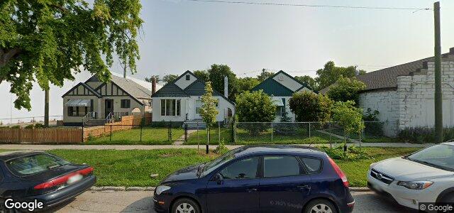 Larawan ng 175 Luxton Avenue sa Winnipeg, Manitoba