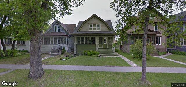 Larawan ng 42 Bannerman Avenue sa Winnipeg, Manitoba