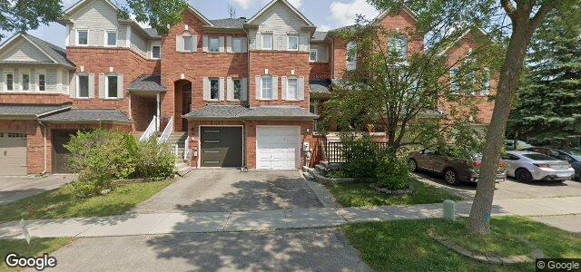 Larawan ng 61 Luxton Avenue sa Winnipeg, Manitoba