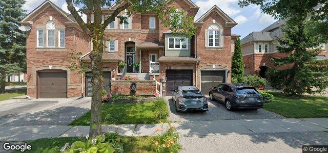 Larawan ng 71 Luxton Avenue sa Winnipeg, Manitoba