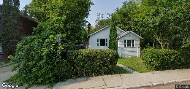Larawan ng 74 Matheson Avenue E sa Winnipeg, Manitoba