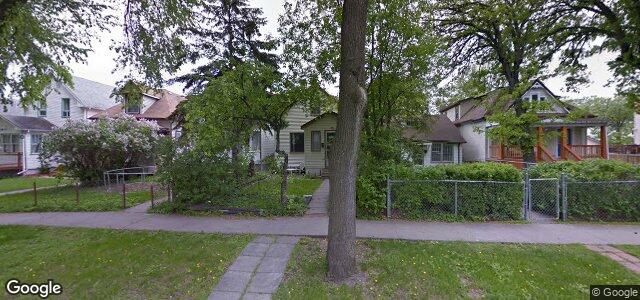 Larawan ng 98 Lansdowne Avenue sa Winnipeg, Manitoba