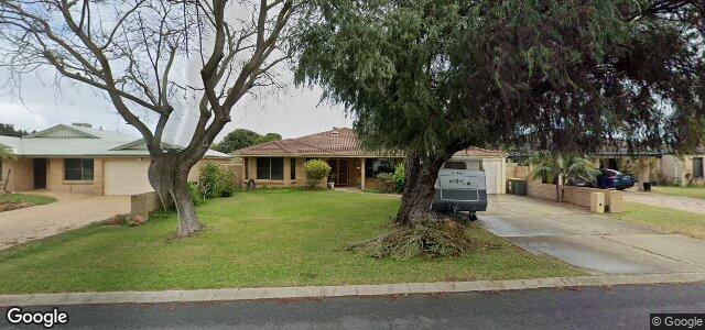 Larawan ng 10 Oakmont Avenue sa Winnipeg, Manitoba