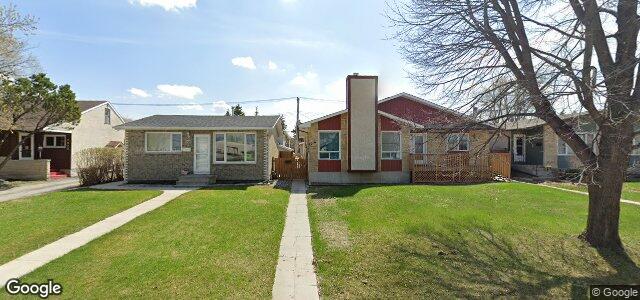 Larawan ng 1016 Dugas Street sa Winnipeg, Manitoba