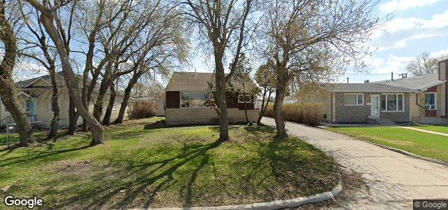 Larawan ng 1022 Dugas Street sa Winnipeg, Manitoba