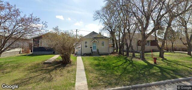 Larawan ng 1026 Dugas Street sa Winnipeg, Manitoba