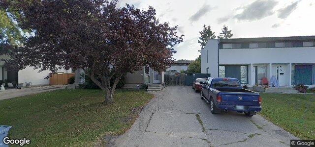 Larawan ng 104 Berkshire Bay sa Winnipeg, Manitoba