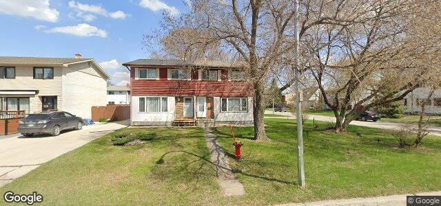 Larawan ng 2 Wiltshire Bay sa Winnipeg, Manitoba