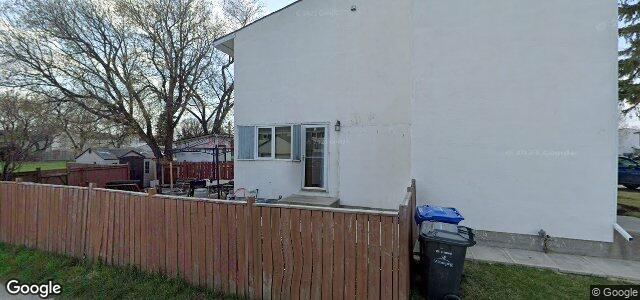 Larawan ng 220 Berkshire Bay sa Winnipeg, Manitoba