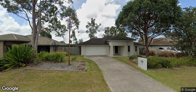 Larawan ng 3 Oakmont Avenue sa Winnipeg, Manitoba