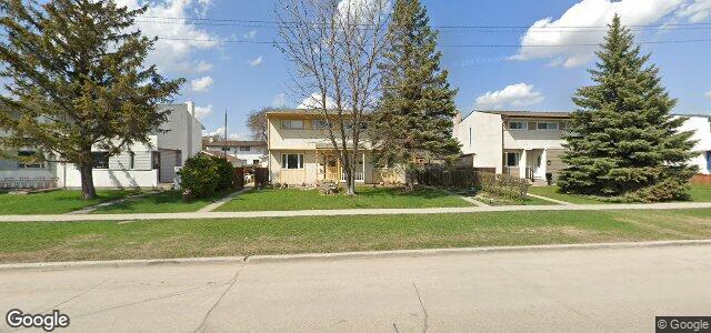 Photo of 813 Elizabeth Road in Winnipeg, Manitoba