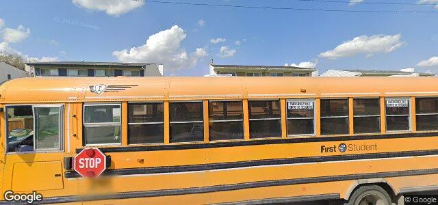 Photo of 823 Elizabeth Road in Winnipeg, Manitoba