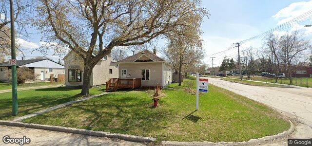 Larawan ng 896 Dugas Street sa Winnipeg, Manitoba