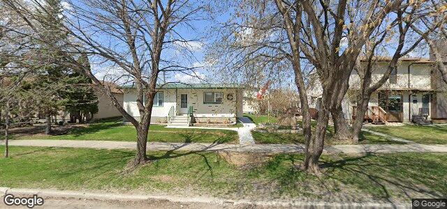 Larawan ng 905 Dugas Street sa Winnipeg, Manitoba