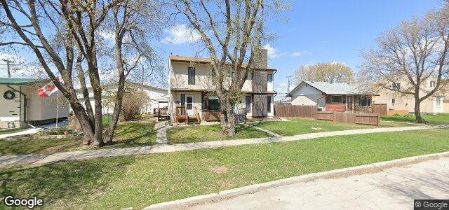 Larawan ng 907 Dugas Street sa Winnipeg, Manitoba