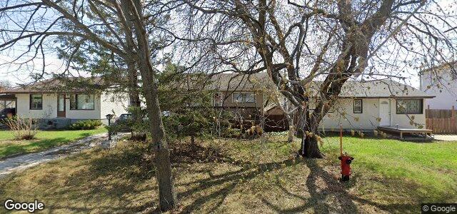 Larawan ng 922 Dugas Street sa Winnipeg, Manitoba