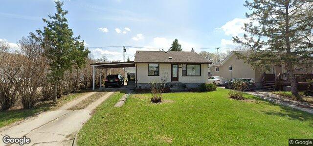 Larawan ng 928 Dugas Street sa Winnipeg, Manitoba