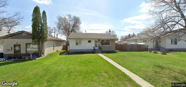 Larawan ng 982 Dugas Street sa Winnipeg, Manitoba