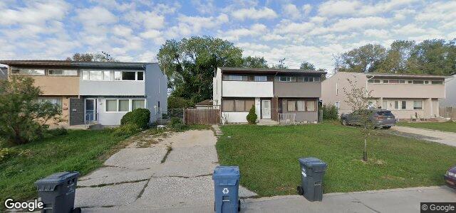 Larawan ng 99 Berkshire Bay sa Winnipeg, Manitoba