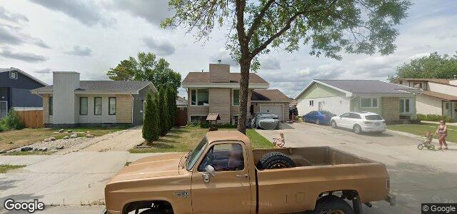 Larawan ng 100 Leahcrest Crescent sa Winnipeg, Manitoba