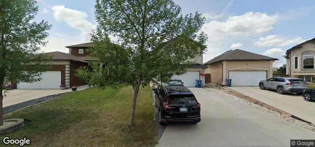 Larawan ng 102 Khalsa Street sa Winnipeg, Manitoba