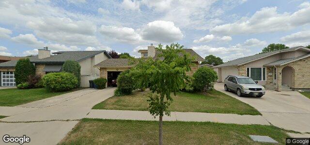 Larawan ng 11 Scarfe Street sa Winnipeg, Manitoba