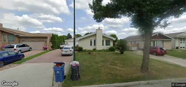 Larawan ng 122 Arthur Wright Crescent sa Winnipeg, Manitoba