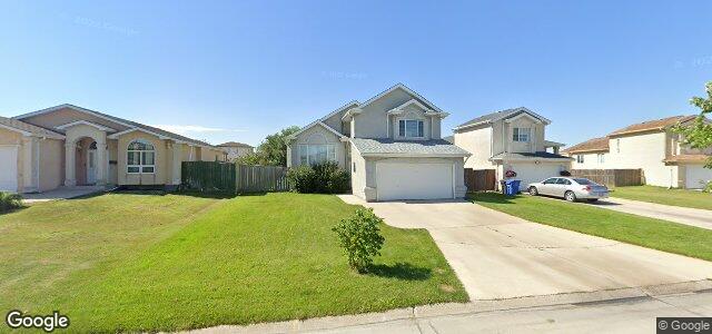 Larawan ng 136 Foxwarren Drive sa Winnipeg, Manitoba