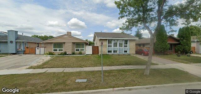 Larawan ng 15 Arthur Wright Crescent sa Winnipeg, Manitoba