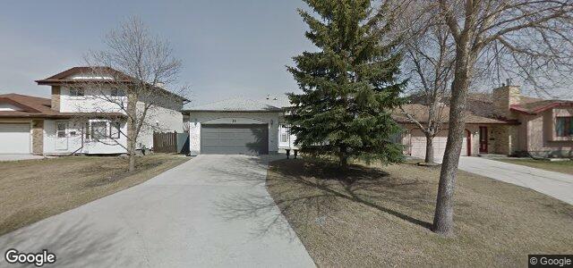 Larawan ng 15 Sasaki Crescent sa Winnipeg, Manitoba