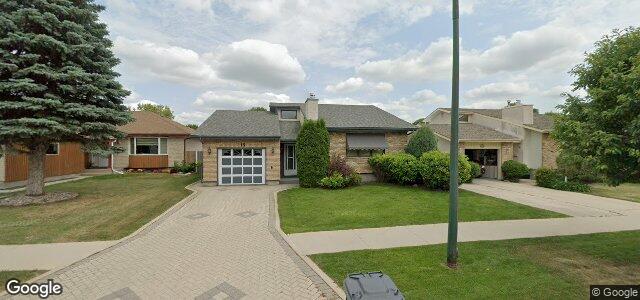 Larawan ng 15 Scarfe Street sa Winnipeg, Manitoba