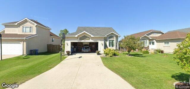 Larawan ng 156 Foxwarren Drive sa Winnipeg, Manitoba