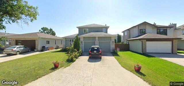 Larawan ng 16 Foxwarren Drive sa Winnipeg, Manitoba