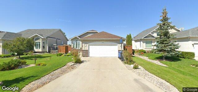Larawan ng 160 Foxwarren Drive sa Winnipeg, Manitoba