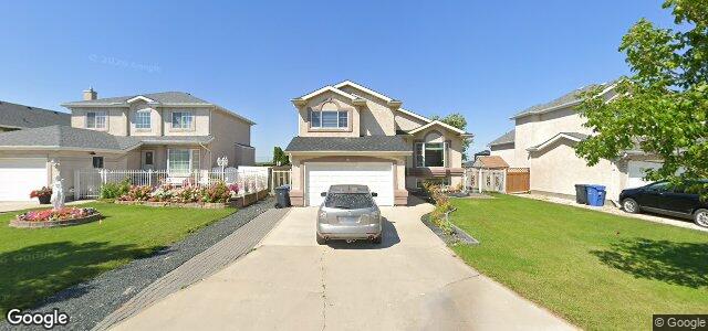 Larawan ng 172 Foxwarren Drive sa Winnipeg, Manitoba
