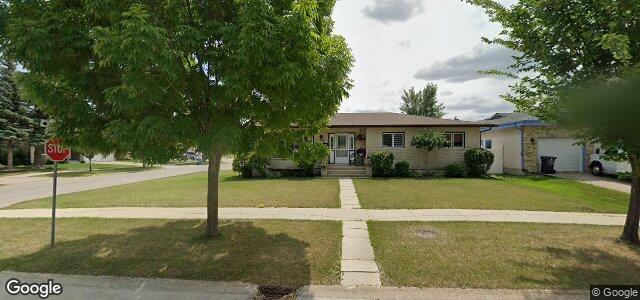 Larawan ng 2 Baker Bay sa Winnipeg, Manitoba