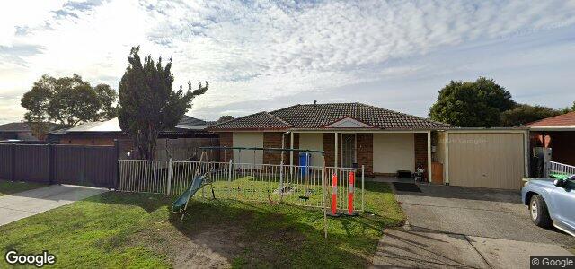 Photo of 2 Cirrus Close in Winnipeg, Manitoba