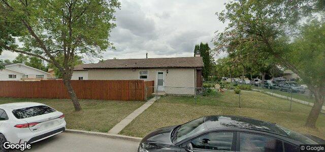 Larawan ng 2 Leahcrest Crescent sa Winnipeg, Manitoba