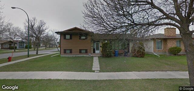 Larawan ng 2 Streilein Crescent sa Winnipeg, Manitoba