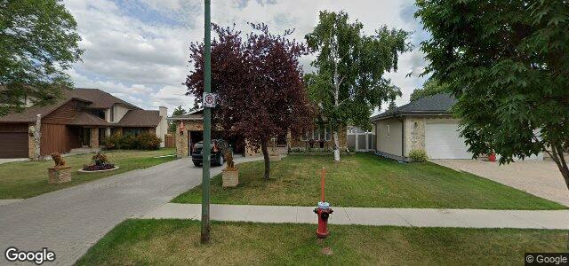 Larawan ng 214 Leahcrest Crescent sa Winnipeg, Manitoba