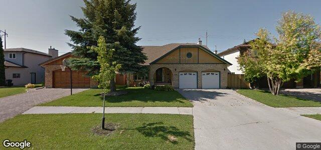 215 Arthur Wright Crescent（加拿大曼尼托巴省溫尼伯市）房屋照片