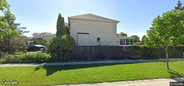Larawan ng 221 Foxwarren Drive sa Winnipeg, Manitoba