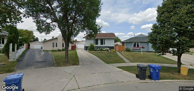 23 Arthur Wright Crescent（加拿大曼尼托巴省温尼伯市）房屋照片