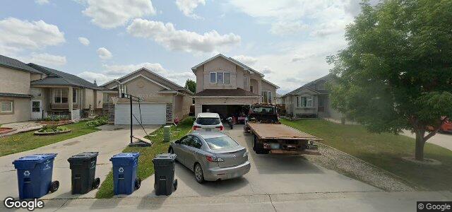 Larawan ng 24 Santa Fe Drive sa Winnipeg, Manitoba